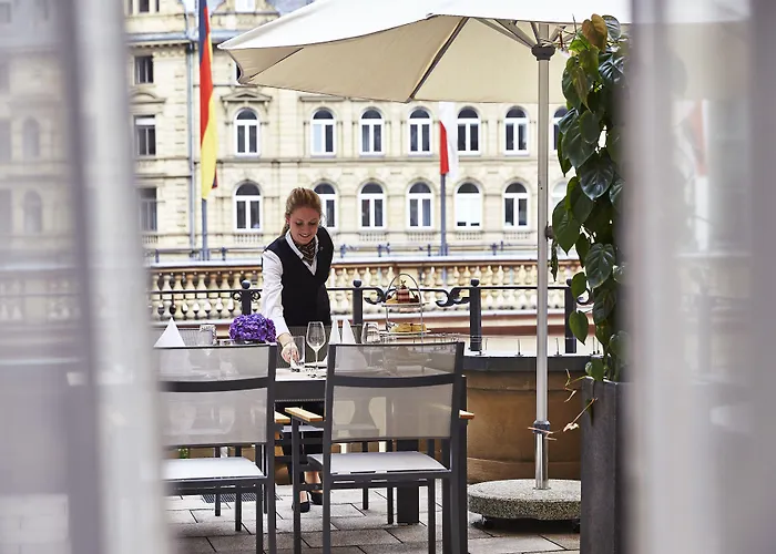 Отель Steigenberger Icon Frankfurter Hof 5*